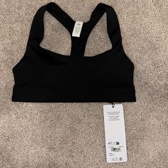 New Alo With Tags Airlift Advantage Racerback Bra Black Size Xs Black Bra-friendly Tank Top For Light Exercise, Black High Stretch Scoop Neck Sports Bra, Black Tank Top For Light Exercise With Seamless Construction, Black Cross Back Activewear With Built-in Padding, Black Tank Top For Light Exercise, Functional Black T-back Sports Bra, Black T-back Sports Bra With Moisture-wicking, Black Stretch Scoop Neck Sports Bra, Black Compressive Cross-back Sports Bra