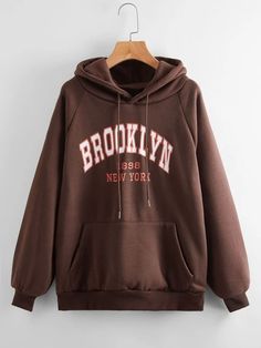 Letter Graphic Kangaroo Pocket Hoodie | SHEIN Apple Watch Accessories Bands, Me Caso, Presents Birthday, Brown Hoodie, High School Outfit, Hoodie Oversize, Apple Watch Accessories, Women Sweatshirts, Kangaroo Pocket Hoodie