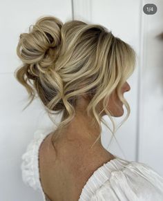 Clean Updos For Long Hair, Bridal Hair For V Neck Dress, Half Up Messy Bun Wedding Hair, Bridal Hair Updo Blonde, High Bun Updo Wedding Bridesmaid, Boho Hairstyles With Bangs, Maid Of Honor Hairstyles Ponytail, High Updo Bridesmaid, Blonde Bridal Hair Updo