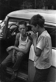 Shorpy Historical Photos, Ralph Gibson, William Eggleston, Robert Doisneau, Vivian Maier, Virginia Woolf, Magnum Photos, Teenage Boys, Young Men