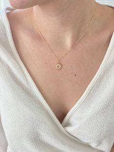 Dainty necklace, Sun Necklace, gold necklace, layering necklace, sun necklace, dainty gold jewelry, minimal jewelry ♥Add some light & sparkle to your day with this beautiful cubic zirconia sun necklace ♥Wear this necklace alone or layer it with your favorites.   ♥A delicate 14k gold filled chain, with a hint of shimmer adorned with an 18k gold plated cz pendant ♥Pendant measures 15mm x 10mm ♥LENGTH - Please choose your desired chain length from the drop down menu when checking out ♥BRIDES ♥ - I Chains For Women Stylish, Small Gold Pendant Designs For Women, Minimal Gold Pendant, Unique Gold Pendant Designs For Women, Sun Gold Necklace, Gold Chains For Women Design, Aesthetic Gold Necklace, Gold Chain Designs For Women, Minimal Jewelry Necklace