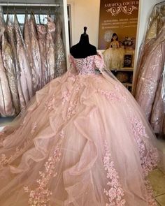 light pink quinceanera dress with tail Pretty Quinceanera Dresses Princess, Quinceanera Dresses With Cape, Slay Dresses, Light Pink Quinceanera Dresses, Dream Quinceanera, Shoulder Applique, Quinceanera Accessories, Ball Gown Quinceanera Dresses