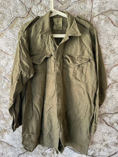 Vintage Military Nato Combat United Kingdom Soldier Equipment 100 % Cotton Shirt Size 3  Very Good Condition.  Measurment on photos  Made in UK Military Long Sleeve Work Shirt, Military Style Long Sleeve Cotton Shirt, Military Style Cotton Long Sleeve Shirt, Military Style Long Sleeve Cotton Tops, Long Sleeve Military Cotton Tops, Green Long Sleeve Military Style Tops, Soldier Equipment, Military Aesthetic, Vintage Military