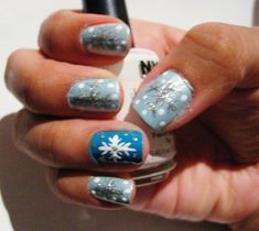 5 Finger Discount Cute Holiday Nail Art on a budget Snowflake Winter Wonderland Nail Art Winter Wonderland Nails Acrylic, Nail Snowflake, Winter Wonderland Nails, Nail Education, Wonderland Nails, Iridescent Nail Polish, Winter Nail Polish, Aura Nails, Cirque Colors