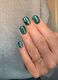 simple green nails for spring, st. patrick's day nail ideas Nails Inspo Aesthetic, Emerald Green Nail Polish, Emerald Green Nails, Emerald Nails, Inspiration Nails, Dark Green Nails, Glitter Manicure, Green Nail Designs, Green Nail