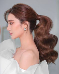 Korean Hairdo, Korean Wedding Hair, Bride Makeup Asian, Party Hairdo, High Fashion Hair, Wedding Hair Up, Hairdo Wedding, Long Hair Wedding Styles, Hair Tutorials For Medium Hair