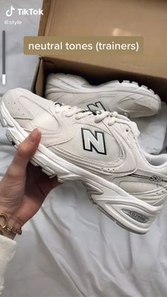 Nike Shoes Air Force, Dad Shoes, Trendy Shoes Sneakers, New Balance Shoes, Trendy Sneakers, Shoe Inspo, Swag Shoes