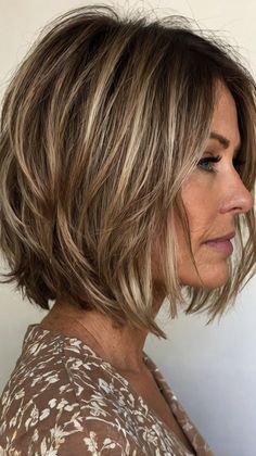 Hairstyles for Women Over 50 Shaggy Bob Haircut, Κούρεμα Bob, Flattering Hairstyles, Timeless Looks, Shaggy Bob, Saving Techniques, Hairstyles For Women Over 50, Gods Girl, Sleek Hairstyles