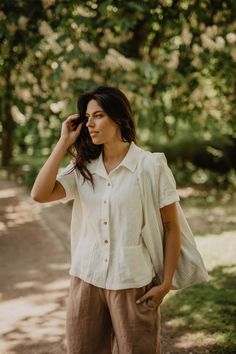 A versatile short sleeved linen shirt perfect for all seasons and styles. Features two pockets at the front and buttons for closure. *This item can take up to 2-4 weeks to ship as it is made to order for you. Long Linen Pants, Intarsia Knitting, Short Sleeve Linen Shirt, Ethical Clothing Brands, Rosy Brown, Linen Summer, Linen Suit, European Linens, Linnet