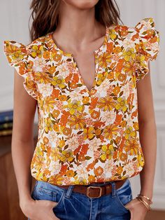 SHEIN Clasi Blusa Primaveral Con Mangas Flutter Y Estampado Floral | SHEIN USA Cotton Tops Designs, Spring Blouses, Fashion Tops Blouse, Trendy Blouses, Women Blouses, Blouse Outfit, Crop Blouse, Floral Top, العناية بالشعر