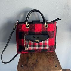 Red And Black Plaid Juicy Couture Purse From Early 2000s. With Detachable Shoulder Strap. In Perfect Condition. Clean Non-Smoking Home! Trendy Red Bags For Winter, Red Top Handle Satchel For Fall, Red Bag With Detachable Handle For Fall, Fall Red Bag With Detachable Handle, Red Rectangular Bags For Winter, Plaid Purse, Grey Shoulder Bag, Juicy Couture Purse, Vintage Shoulder Bag