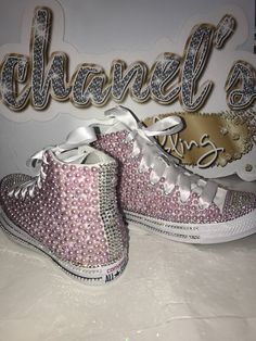 Custom Bling Converse All Star Chuck Taylor Sneakers. All designs handmade and embellished with a variety of high quality crystals. Great for weddings, proms, homecomings, birthdays, special events or just your everyday girly girl. **IF YOU NEED THIS ITEM BEFORE THE PROJECTED SHIPPING TIME YOU MUST CONTACT US BEFORE ORDERING (additional charges may apply) ** Shoe Details: Women's Classic WHITE high top Converse All Star Chuck Taylor Sneaker (red and blue strip on sole; cloth material) Sizes are Quince Shoes, Allstar Converse, Pink Quince, White High Top Converse, Bling Converse, Ribbon Shoes, Sneakers High Top, Tennis Shoes Outfit, High Top Converse