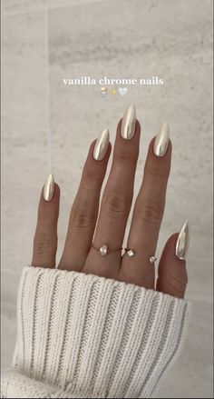 Ongles Beiges, White Chrome Nails, Engagement Nails, Chrome Nails Designs, Colorful Nails, Her Nails, Classic Nails, Chrome Nails