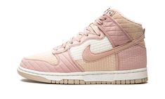 Rusty Pink, Nike X Travis Scott, Retro Basketball Shoes, Low Air Jordan 1, Nike Models, Baskets Nike, Dunks Nike, Nike Dunk High, Dunk High