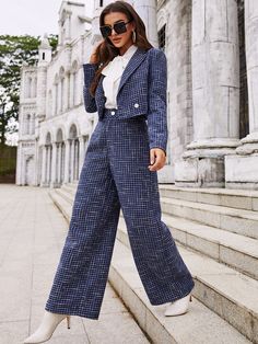 Classy Suits For Women Formal, Wool Suits For Women, Blue Pant Suits For Women, Navy Suits Women, Tweed Suits For Women, Navy Blue Outfits For Women Classy, Blue Suit Women Outfit, Navy Suit Women, Navy Blue Jacket Outfit