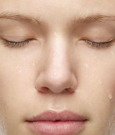 Close-up image of woman's face with water droplets Water Droplets On Skin, Skincare For Combination Skin, Dry Skin Problem, Scaly Skin, Great Skin, Moisturizer For Oily Skin, Moisturizer With Spf, Skin Care Remedies, Water Droplets