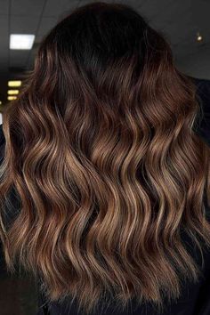 Chocolate Brown Balayage with Hazelnut Tones Hair Colors Brown, Balayage Shades, Rich Hair Color, Rich Hair, Fashion Week Inspiration