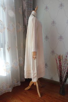 "【Fabric】 cotton 【Color】 Beige, dark blue, dark green 【Size��】 Shoulder width 39cm / 15.2 sleeve length 61cm / 24\" Big arm circumference 34cm / 13.3\" Bust 104cm / 41\" Length 104-117cm/ 41-46\" Hem circumference 200cm/ 78\" Have any questions please contact me and I will be happy to help you." Cotton Long Sleeve Dress For Daywear, Long Cotton Dress For Winter, Long Cotton Winter Dress, Solid Long Cotton Maxi Dress, Solid Color Long Cotton Maxi Dress, Cotton Long Sleeve Maxi Dress For Winter, Long Sleeve Solid Color Cotton Dresses, Solid Color Long Sleeve Cotton Dress, Winter Cotton Maxi Dress With Long Sleeves