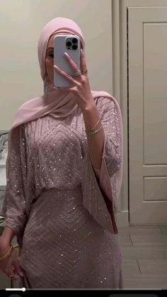 Pink Hijabi Dresses, Hijab Friendly Prom Dresses, Hijab Pink Dress, Hijabi Evening Dresses, Hijabi Dresses Soiree, Hijabi Dresses, Modesty Dress, Muslim Outfit, Fashion Show Dresses