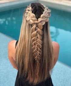 Sporty Hair, Preppy Hair, Fishtail Hairstyles, Track Hairstyles, Autumn Hair, Beautiful Braided Hair, Graduation Hairstyles, Fishtail Braid