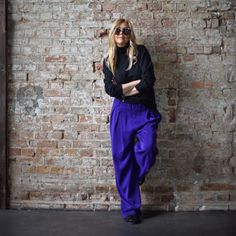 Pants for people who like to stand out from the crowd. Crafted from a natural fabric, these dark purple trousers are expertly tailored in a broad leg, darts, belt loops and side slip pockets.  Elastic at the waist. The style is unlined. Relaxed fit.    Style them with the t-shirt, sweater, blazer. 100% Viscose Model (me   usually wears clothing size 38-40 and is 172 cm tall Leg length: 110cm Maximum waist circumference: 100 cm The advantage of these pants is the great color, natural fabric and s Purple Trousers, Pants With Pleats, Pants For Woman, Purple Pants, Sweater Blazer, Smart Trousers, Stylish Pants, Stand Out From The Crowd, Natural Fabric