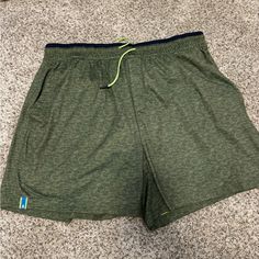 Men’s Chubbies Shorts. Nwot. 5.5in Inseam Size Xl Chubbies Shorts Men, Chubbies Shorts, Shorts Men, Shorts Athletic, Mens Shorts, Man Shop, Green, Color