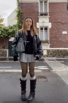 Motto Boots Outfits, Leather Jacket And Boots Outfit, January Fits, Over Knee Socks Outfit, Gray Mini Skirt Outfit, Outfit Botas, Insta Aesthetic, Model Accessories