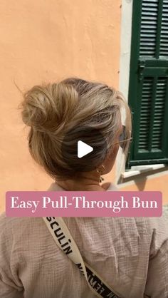 Courtney Bonzi on Instagram: "Save this for an easy summer hairstyle 🤌🏼 Here’s a cute tutorial that you can do in seconds. Flip your pony through, twist and pin your bun to last you all day. ✨ Have you tried this look yet? 👇🏼
.
.
.
#hair #hairtutorial #hairaccessories #hairstylist #hairstyle #reels #reelsinstagram #newreels #newreel #viralvideos #viralreels #viral #easybun #bun #easyhairstyles #easyhairstyle #easyhairtutorial" Easy Bun Short Hair Simple, Bun Hacks, Hair Jokes, Cute Tutorial, The Kid Laroi, Kid Laroi, Beautiful Buns