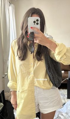 Neat Casual Outfits, Effortlessly Chic Outfits, Casual Day Outfits, Easy Trendy Outfits, Fashion Attire, Casual Style Outfits, Looks Vintage, Types Of Fashion Styles