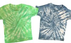 Perfect for spring and summer  Vibrant and bright tie dye shirts for boys / kids  Unisex sizing  Machine wash cold and hang dry  Message me with questions :) Hand Dyed Blue T-shirt For Summer, Blue Hand Dyed T-shirt For Summer, Summer Blue Hand Dyed T-shirt, Dry Message, Shirts For Summer, Kids Tie Dye, Batik Shirt, Tie Dye Colors, Tie Dye Shirts