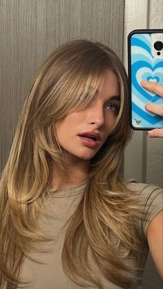 Long Straight Hair With Bangs And Layers, Grad Hair, Haircut Selfie, Photo Hijab, Cute Hairstyle, Bangs With Medium Hair, Hairstyles For Layered Hair, Blonde Hair Inspiration, Hijab Girl