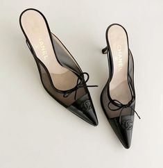 Chanel Vintage Shoes, Vintage Chanel Shoes, Chanel Black Heels, Black Vintage Heels, Vintage Mules, Chanel Mules, Chanel Heels, Fancy Heels, Heels Vintage