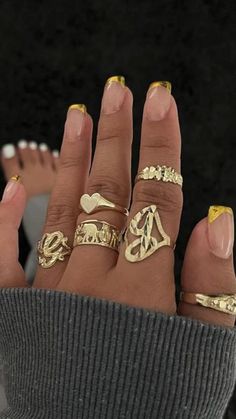 Xoxo Jewelry, Dope Jewelry Accessories, Philippians 4 6, Jewelry Accessories Ideas, Girly Accessories, Jewelry Fashion Trends, Stacked Jewelry