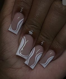 Natural Square Nails, Nails For School, Coffin Nail Art Designs, Coffin Nail Art, Art For Short Nails, Nail Art For Short Nails, Acrylic Nail Designs Classy, Nail Art Easy, Elegant Touch Nails