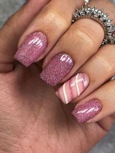 Spring Nails 2023 Gel Almond, Spring Nails 2023 Gel Colors, Nails With Stripes, Pink Nails Glitter, Oval Nails Designs, Dark Pink Nails, Cute Nail Colors, Nails Gel Nails, Pink Glitter Nails