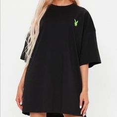 Brand New Misguided Oversized Tee Black Drop Shoulder Tops For Spring, Oversized Black T-shirt For Spring, Black Oversized T-shirt For Spring, Oversized Black T-shirt, Black Oversized T-shirt, Misguided Dress, Black Moisture-wicking Muscle Tee, Black Oversized Sporty T-shirt, Black Moisture-wicking Graphic Tee