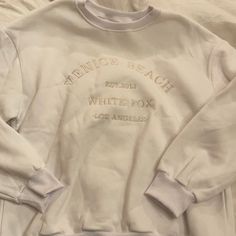 Brand New!! Never Worn White Cozy Sweatshirt!!! White Letter Print Cozy Top, Cozy White Tops With Letter Print, Big Sweatshirt, Cozy Sweatshirts, White Fox, Color White, Womens Tops, Sweatshirts Hoodie, Brand New