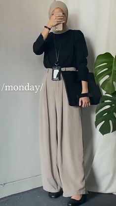 Internship Outfit Hijab, Modest Office Outfits Hijab, Ootd Lamar Kerja, Corporate Hijabi Outfit, Hijabi Work Outfits Office Wear, Muslim Office Wear, Hijab Minimalist Style