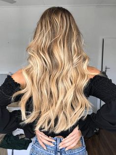 Hair For Summer, Perfect Beach Waves, Wavy Hair Overnight, Curly Hair Overnight, Curly Hair Hairstyles