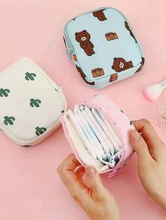 Cartoon Pattern Portable Storage Bag 1pc Multifunctional Foldable Bag For Daily Use, Pink Foldable Rectangular Bag, Pink Foldable Bag For Daily Use, Foldable Pouch Bag For Storage, Multifunctional Foldable Pouch Bag, Trendy Rectangular Foldable Bags, Trendy Foldable Rectangular Bag, Foldable Rectangular School Bag, Crochet Needle Case