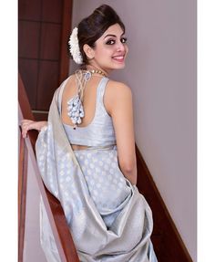 Best Brand To Shop Traditional Pure Silk Sarees Online! Sleeveless Blouse Designs Saree, Blouse Designs Saree, Sleeveless Blouse Designs, Saree Accessories, Keep Me Stylish, Blouses Designs