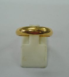 22kt gold ring from rajasthan india. Plain handmade ring made of 22kt yellow gold, good for jewelry collection.Usa ring size - 8 (we can adjust the size)Width of top - 4 mmweight - 6.5 gramsMaterial - 22kt gold. Gold Ring Plain, Handmade Gold Ring, Solid Gold Ring, Plain Bands, Etsy Gold Ring, Rajasthan India, Solid Gold Rings, Handmade Gold, Top 4