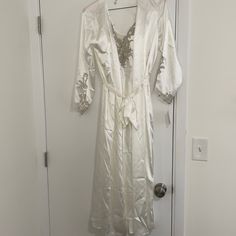 Nwt Lingerie Night Set. Robe And Matching Slip. S/M Night Set, Sleepwear Robe, Women's Intimates, Lingerie, White Gold, Women Shopping, Gold, White, Color