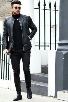 all black outfit for Man In Black, Black Jeans Outfit, Mens Fashion Blog, Outfit Jeans, Popular Mens Fashion, Mens Fashion Suits, Black Men Fashion, All Black Outfit