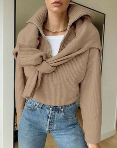 Fall outfits / fall looks / fall fashion / fall sweater / inspo Zip Sweater Outfit, Pullovers Outfit, Slouchy Sweater, Pullover Outfit, Sweater Outfit, Winter Pullover, Zippered Sweater, Christmas 2022