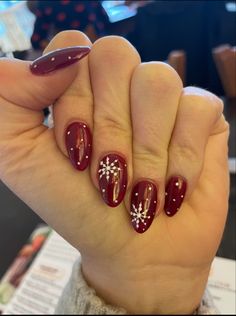 Christmas Snowflakes Nails, Cowboy Nails, Pedi Ideas, Snowflake Nails, Xmas Nails, Christmas Nail Designs, Christmas Nail, Nails Inspo, Christmas Snowflakes