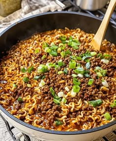 Mongolian Beef Ramen, Mongolian Sauce, Beef Ramen Noodle Recipes, Beef Ramen Noodles, Gravy For Mashed Potatoes, Beef Ramen, Italian Chicken Pasta, Bowl Of Noodles, Creamy Italian Chicken