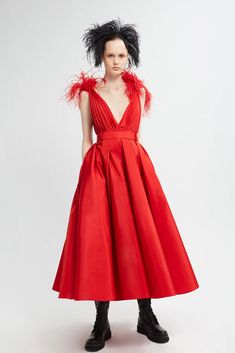 Description Red A-line, Midi dress Sleeveless Plunging neckline Feather, Taffeta Dry Clean Made in Spain SKU 21-06 Princess Silhouette, Edgy Chic, Pleated Midi Dress, Red Midi Dress, Midi Dress Sleeveless, Dress Sleeveless, Shades Of Red, Plunging Neckline, Pleated Skirt