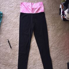 Full Length Victoria's Secret Leggings. Pink Border With Silver Logo. Xs. Never Worn Stretch Yoga Pants With Waistband, Fitted Mid-rise Pants With Waistband, Spring Stretch Pants With Waistband, Fitted Sports Pants With Waistband, Fitted Pink Bottoms With Waistband, Stretch High Waist Capris For Workout, High Waist Stretch Capris For Workout, Stretch High-waist Capris For Workout, Elastic Full Length Workout Pants