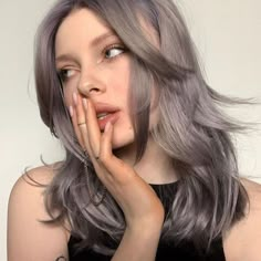 🐈‍⬛  ๋࣭  kitty cheshire – ever after high aesthetic. Graphite Hair Color, Untouchable Makeup, Cheshire Ever After High, Lilac Grey Hair, Grey Dyed Hair, Dark Silver Hair, Ever After High Aesthetic, Kitty Cheshire, Purple Grey Hair